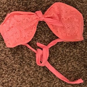 Bikini tops, strapless